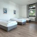 Tolstov - With 2 , 3 And 6 - 15 Min To Messe Dus And Old Town Dus Dusseldorf