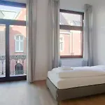 Tolstov - With 2 , 3 And 6 - 15 Min To Messe Dus And Old Town Dus Dusseldorf