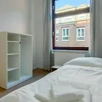 Tolstov - With 2 , 3 And 6 - 15 Min To Messe Dus And Old Town Dus Apartment *