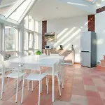 Tolstov Apartments - City Apartments With 2 , 3 And 6 Rooms - 15 Min To Messe Dus And Old Town Dus