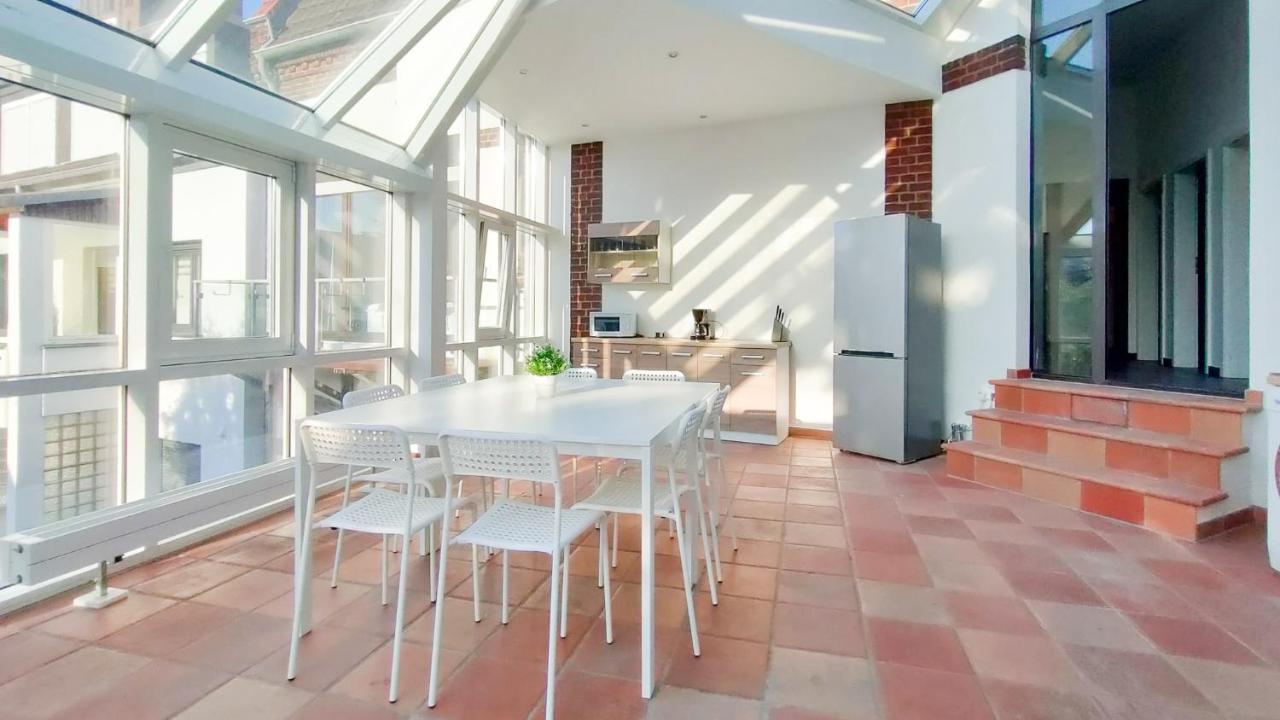 Tolstov - With 2 , 3 And 6 - 15 Min To Messe Dus And Old Town Dus * Düsseldorf