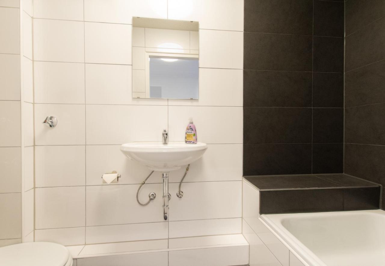 Tolstov - With 2 , 3 And 6 - 15 Min To Messe Dus And Old Town Dus